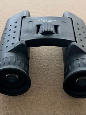 Compact 8x22 Black Binoculars - Lightweight Travel Optics